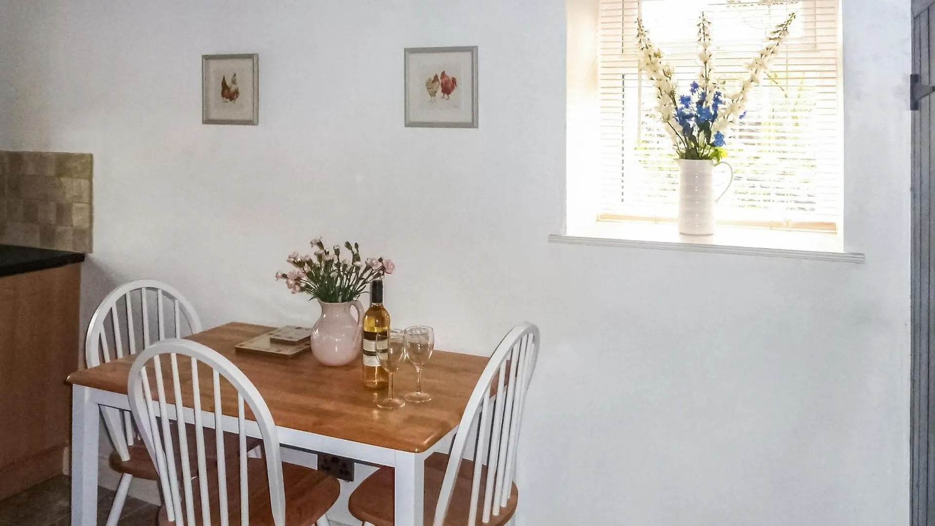Oakworth Holme House Cottage 0*,